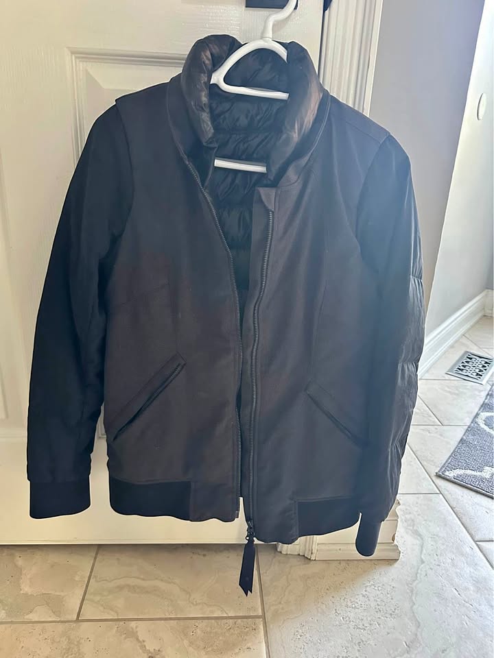 Lulu Lemon Women’s Jacket