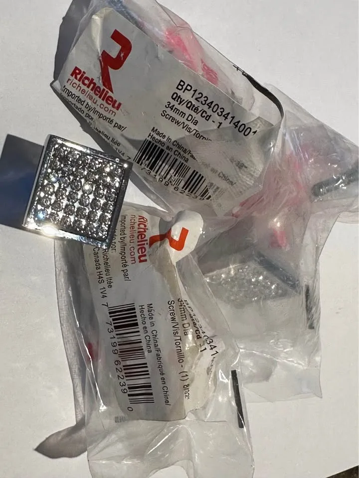 Dresser Knobs - Diamonds image indicator(2)