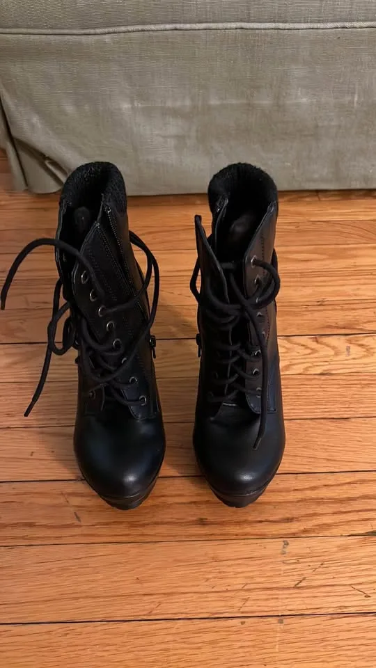 Call It Spring Black Lace Up Boots size: 5 image indicator(2)