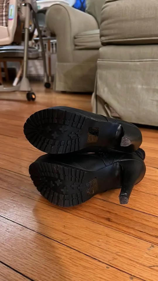 Call It Spring Black Lace Up Boots size: 5 image indicator(6)