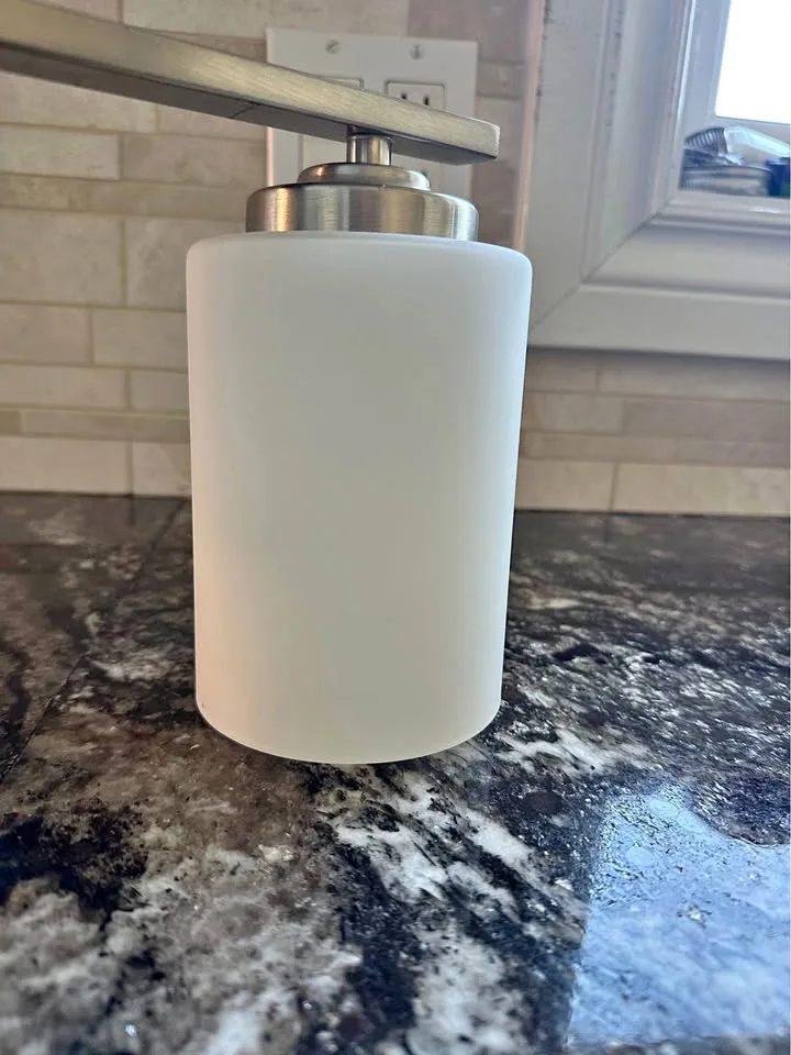 Light fixture - Silver with frosted glass image indicator(3)