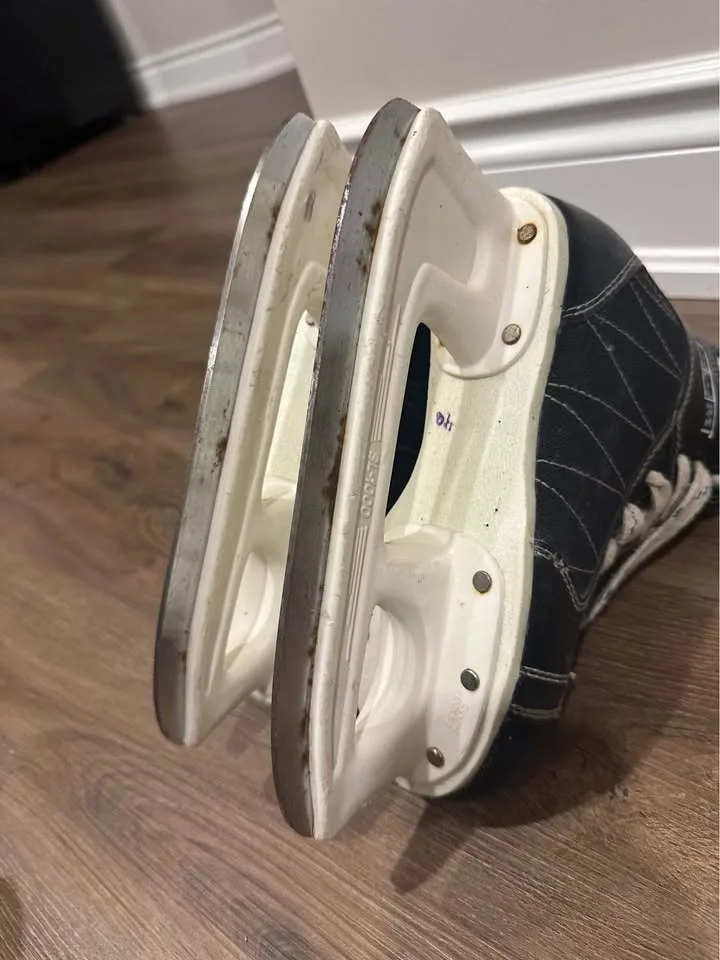 Hockey Skates - Bauer Poweline 60 Youth size 2 image indicator(6)