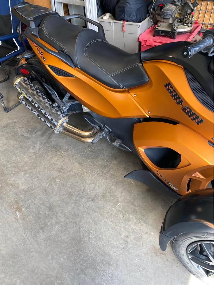 2011 Can-am spyder rss - photo 2