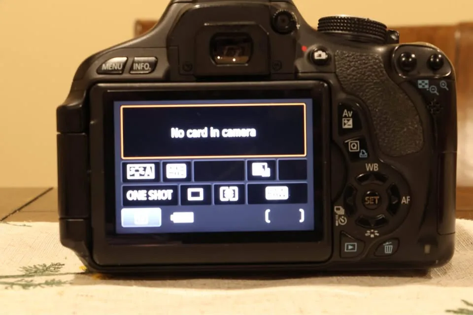 Canon Rebel T3i image indicator(2)