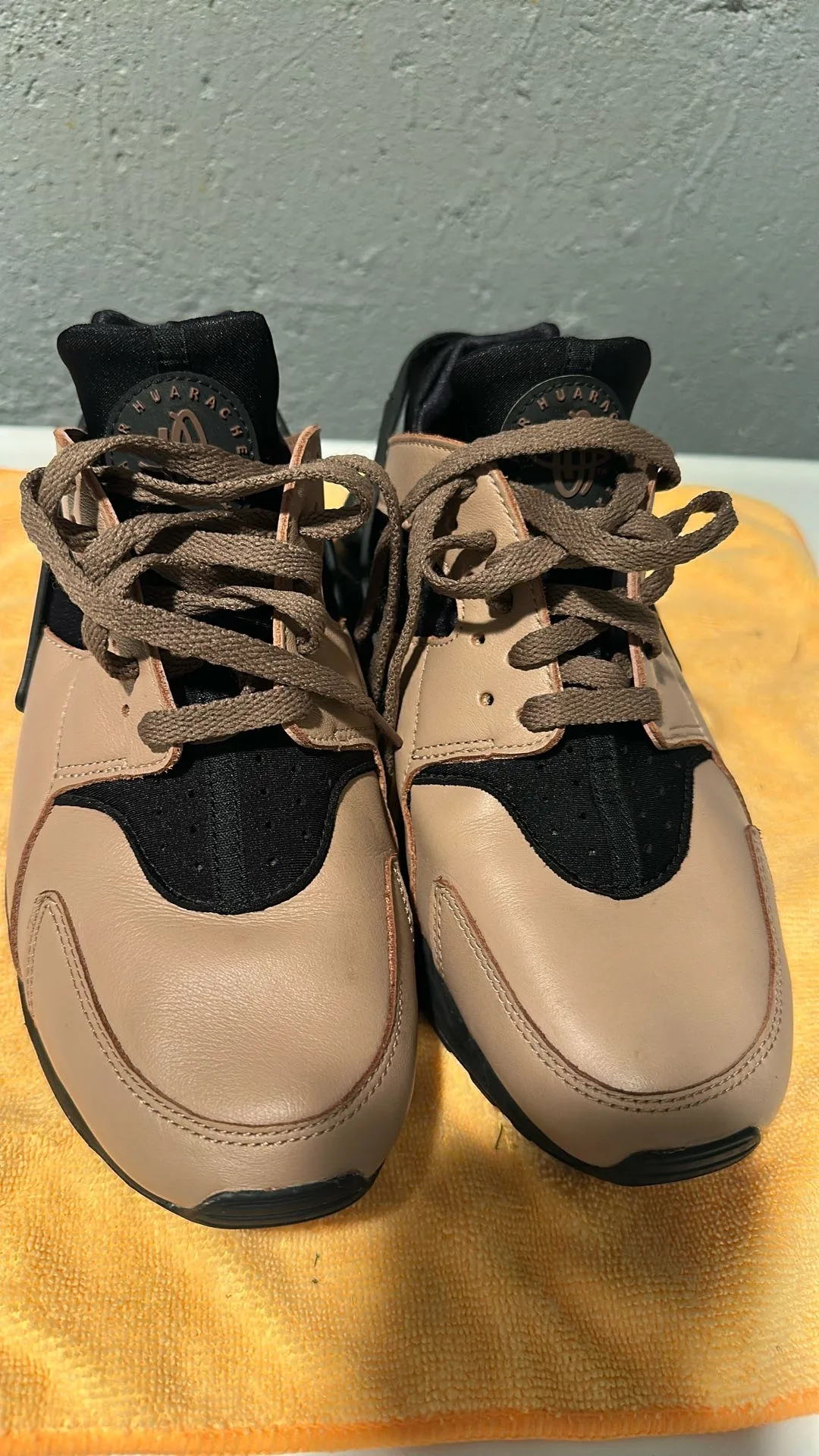 Nike Air Huarache LE "Toadstool image indicator(2)