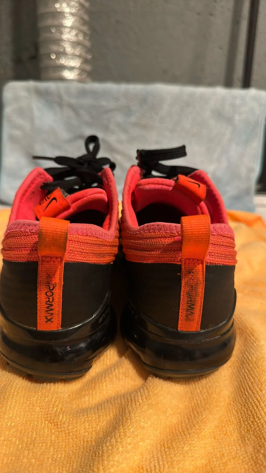 Nike Air VaporMax Flyknit 3 Size 4y image indicator(7)