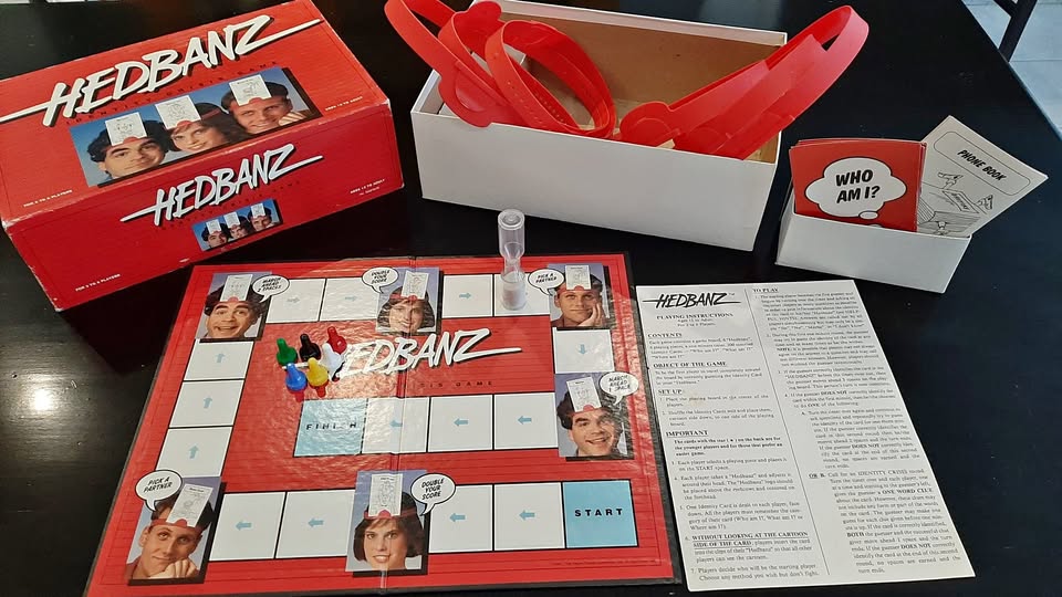Headbanz - Identity Crisis Game