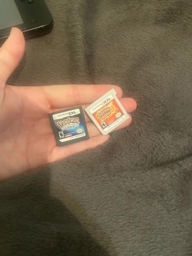 Nintendo 3DS XL Pokémon X Y Limited Edition image indicator(3)