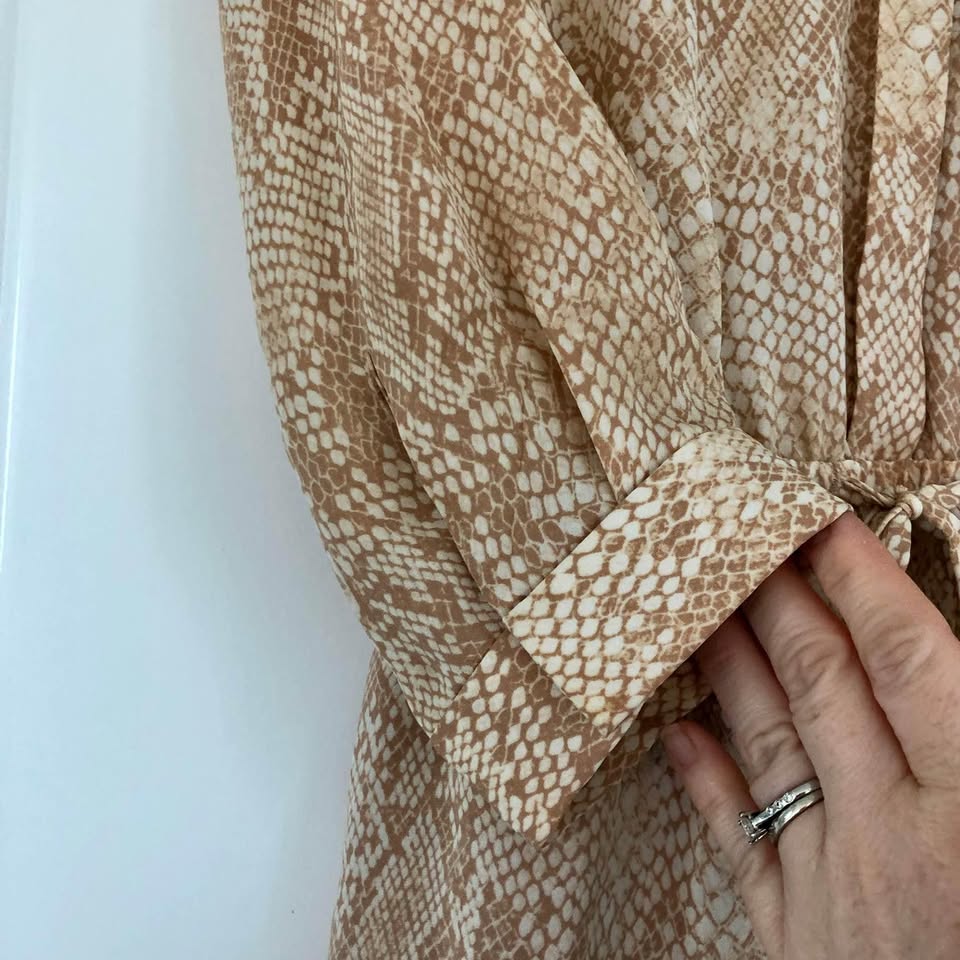 Aritzia Babaton Silk Snake Print Dress XS - photo 5
