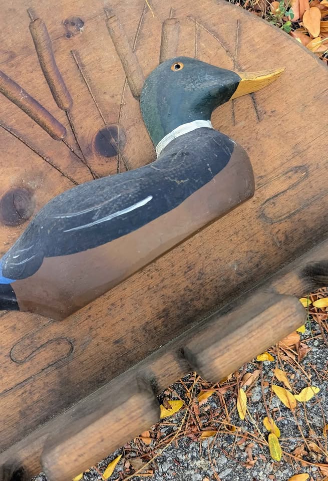 Vintage Hand-Carved Wooden Duck Wall Rack - photo 4