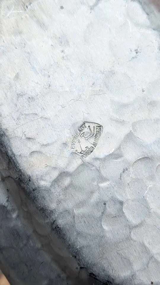 Vintage Everlast Aluminum Serving Tray image indicator(5)