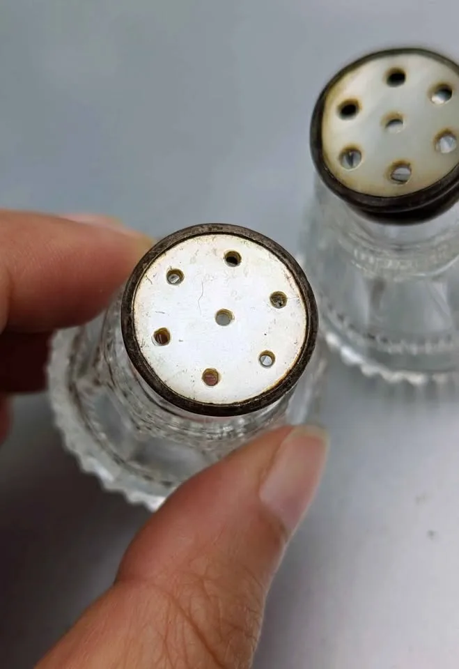 Antique Crystal Salt & Pepper Shakers image indicator(2)