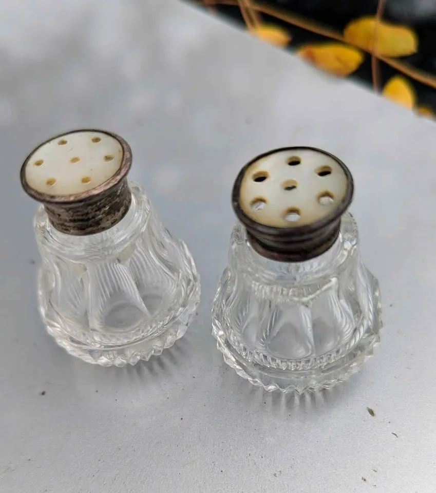 Antique Crystal Salt & Pepper Shakers image indicator(3)