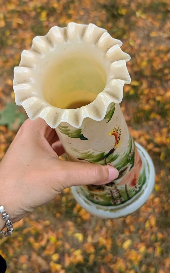 Hand-Blown/Painted Antique Milk Glass Vase image indicator(6)