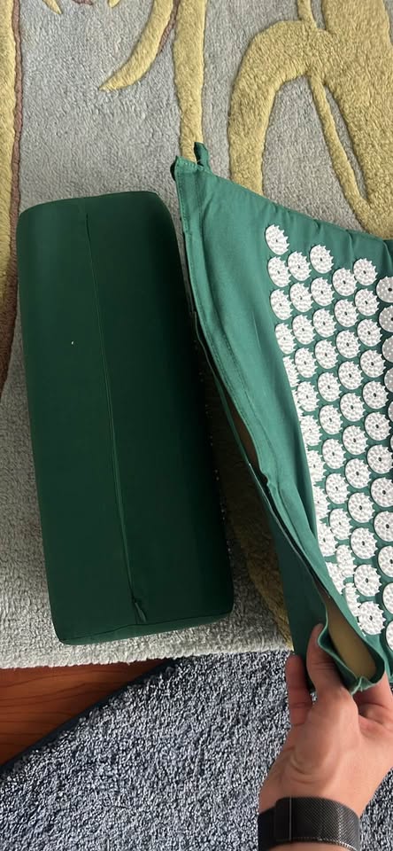 acupressure mat and pillow set - photo 3