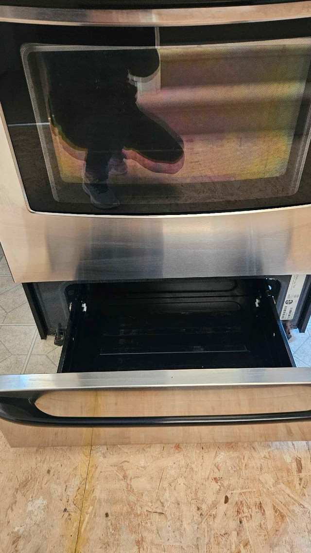 Kenmore electric range - photo 4