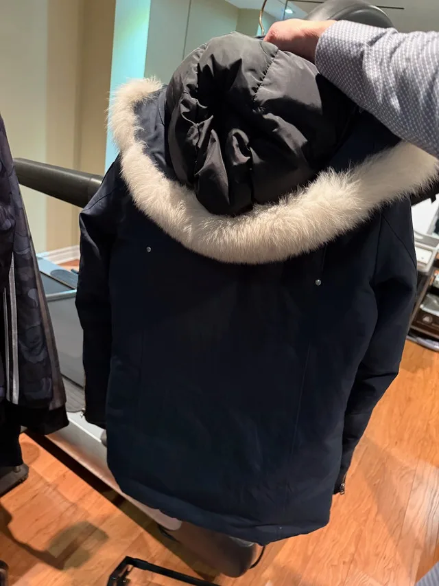 Moose Knuckles Stirling Parka – Navy / White Fur – Size Small image indicator(4)