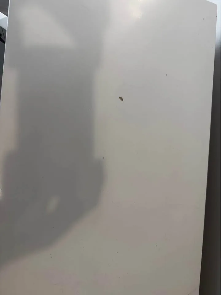 White mirrored door cabinet image indicator(4)