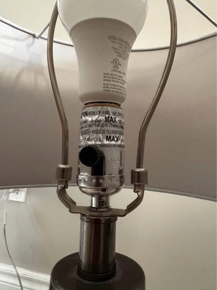 Set of 2 table lamps image indicator(5)