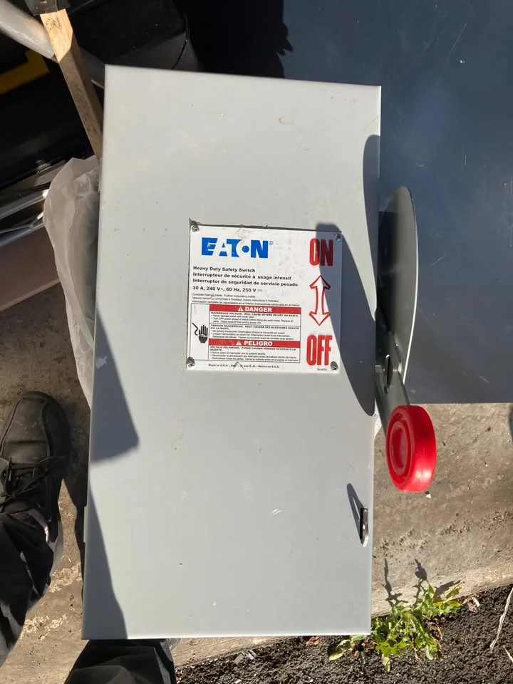 Eaton Heavy duty safety switch image indicator(2)