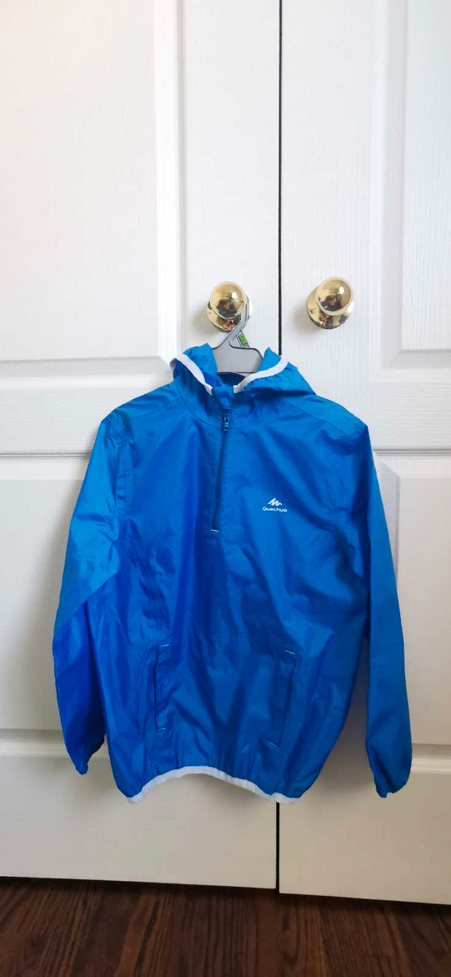 Like New rain jacket Decathlon for kids