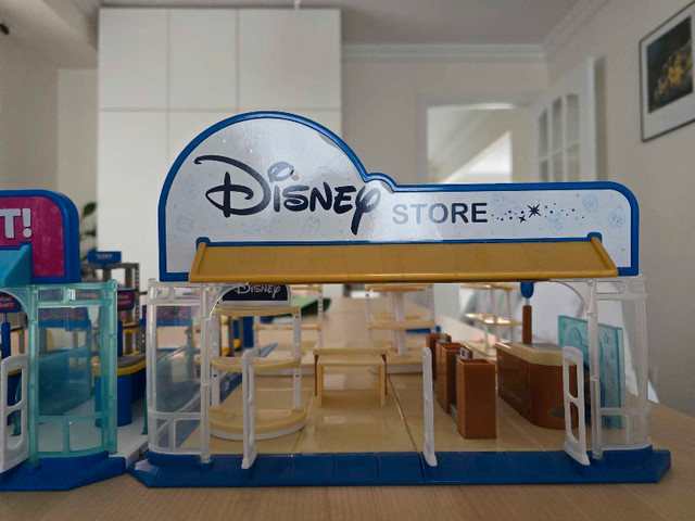 Mini Brands stores - photo 3