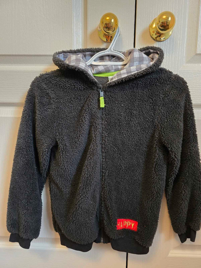 New sherpa jacket Youth 10y