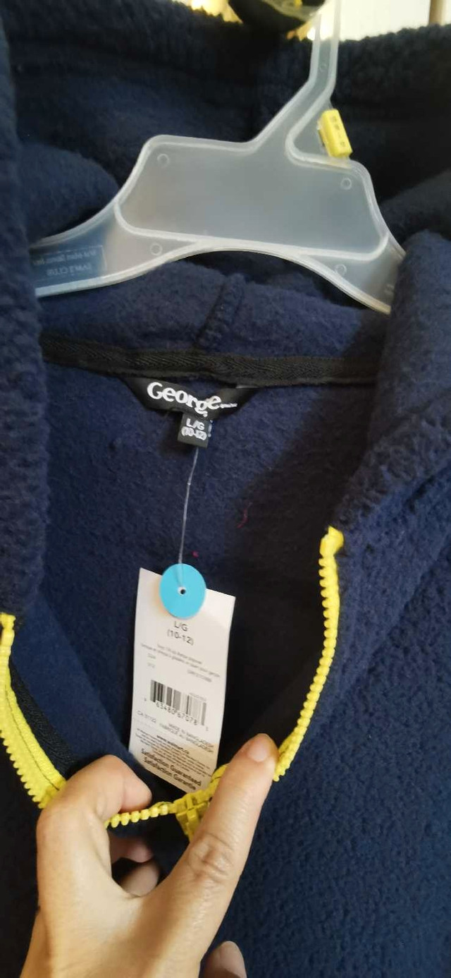 NEW Sherpa sweater 10-12Y - photo 3