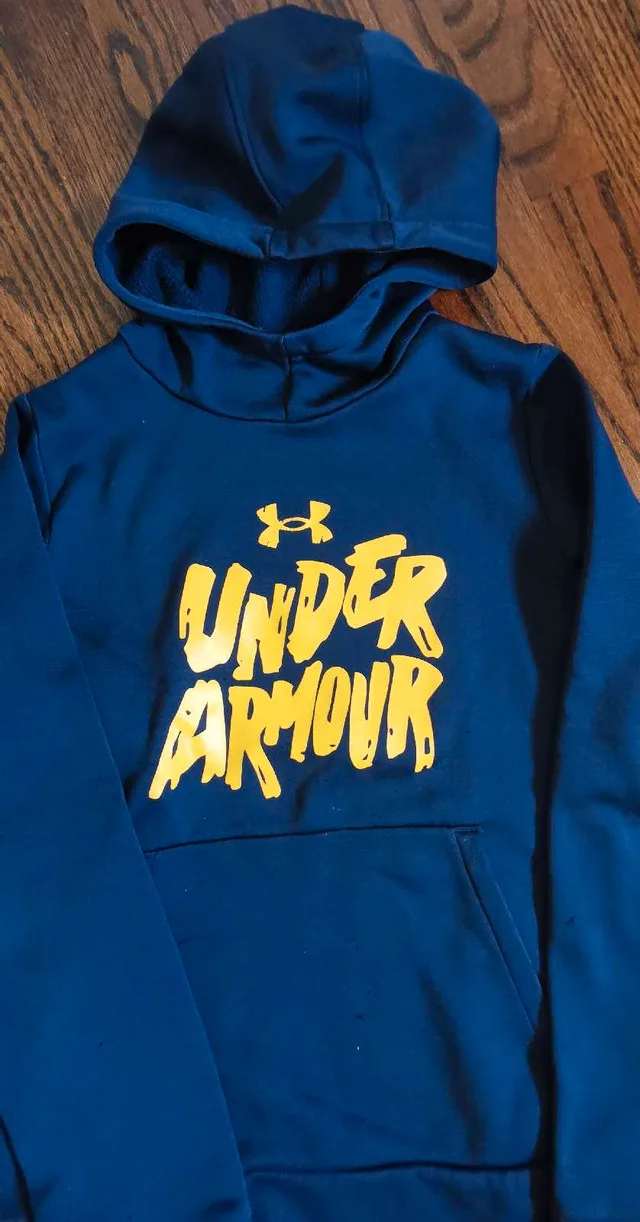 2 Under Armour hoodies for youth image indicator(3)