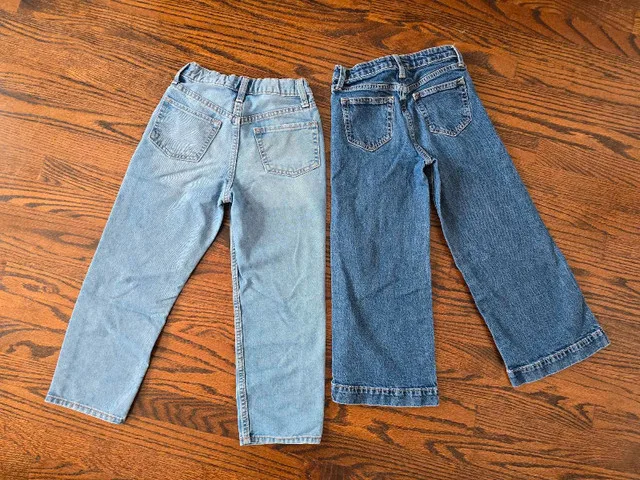 2 pairs of jeans wide cut Girl 8y GAP Old Navy image indicator(2)