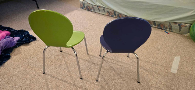 2 kids chairs - photo 4