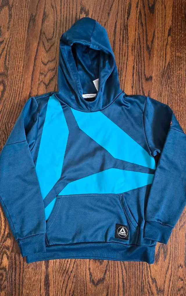 2 youth hoodie Reebok 14Y image indicator(2)