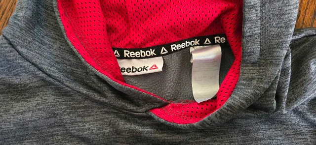 2 youth hoodie Reebok 14Y image indicator(7)