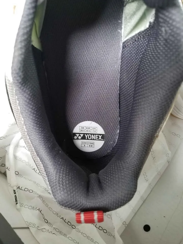 Yonex Brand New Non Marking Badminton shoes image indicator(2)