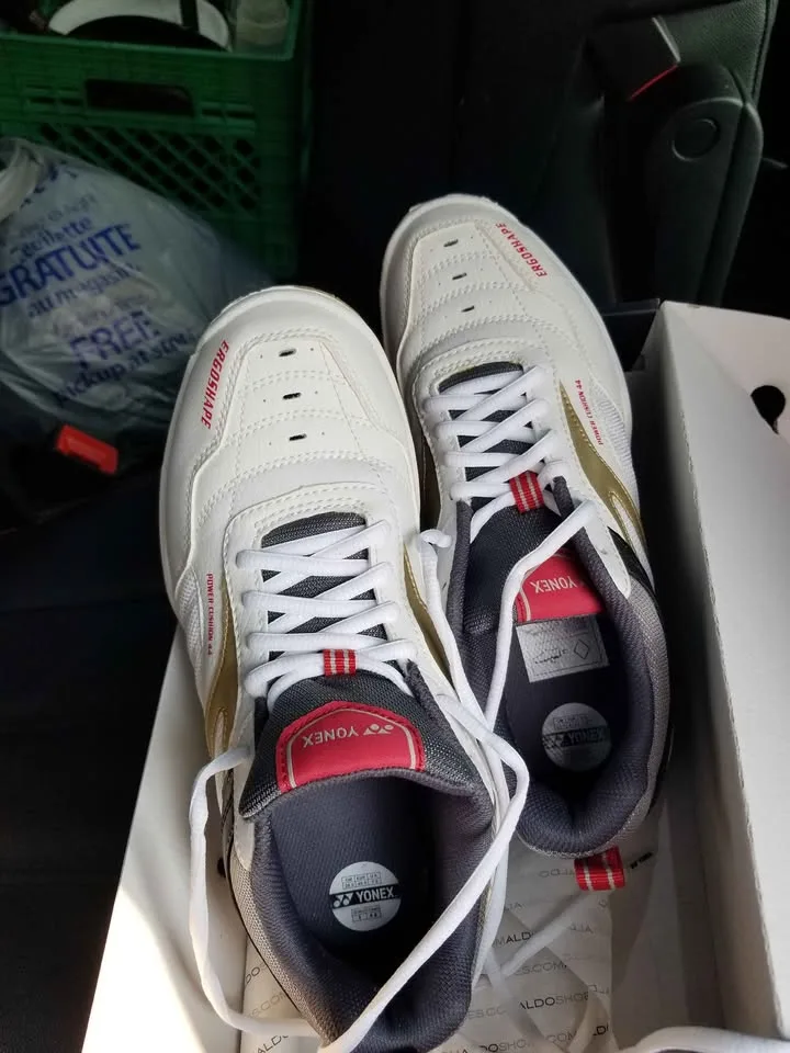 Yonex Brand New Non Marking Badminton shoes image indicator(3)