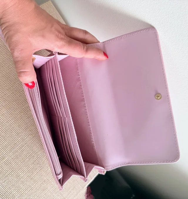 Pink Leather Handbag image indicator(3)