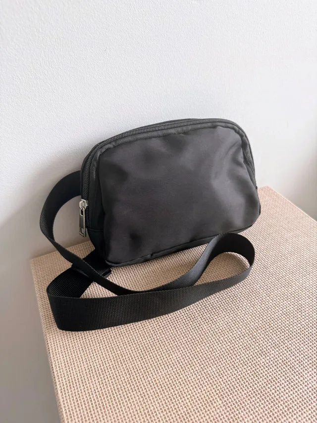 Black Crossbody thumbnail