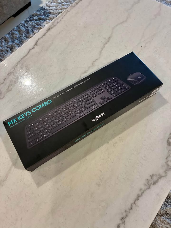Logitech MX Keys Combo - photo 3