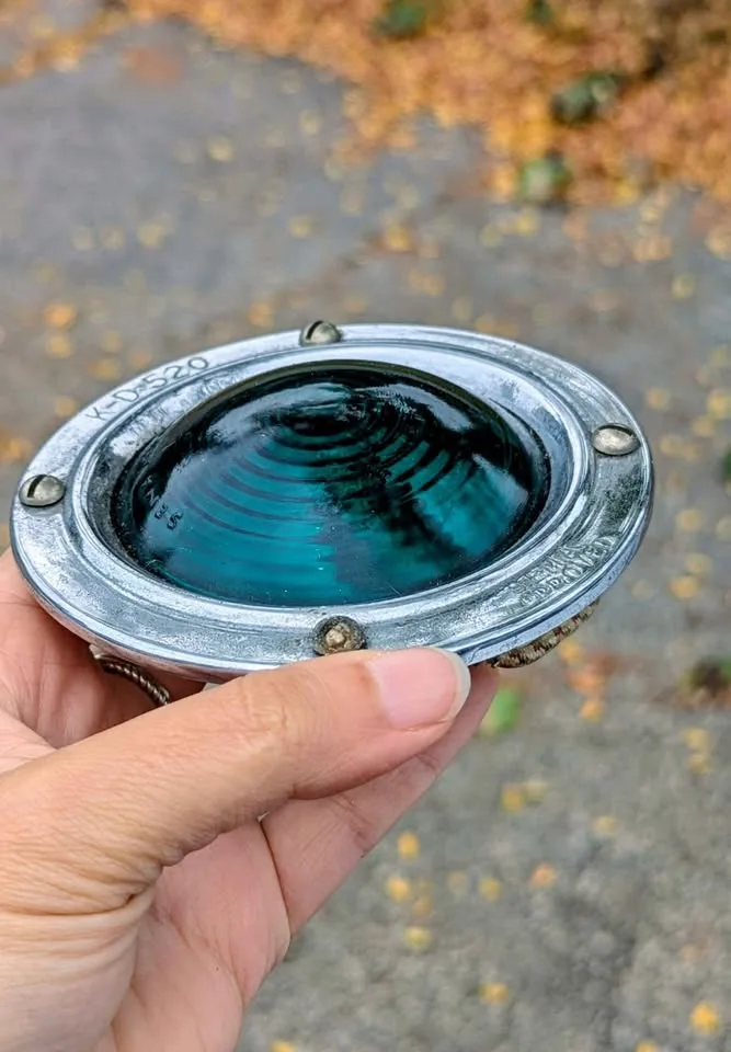 Vintage “K-D 520” Green Marker Light – SEMA Approved image indicator(5)