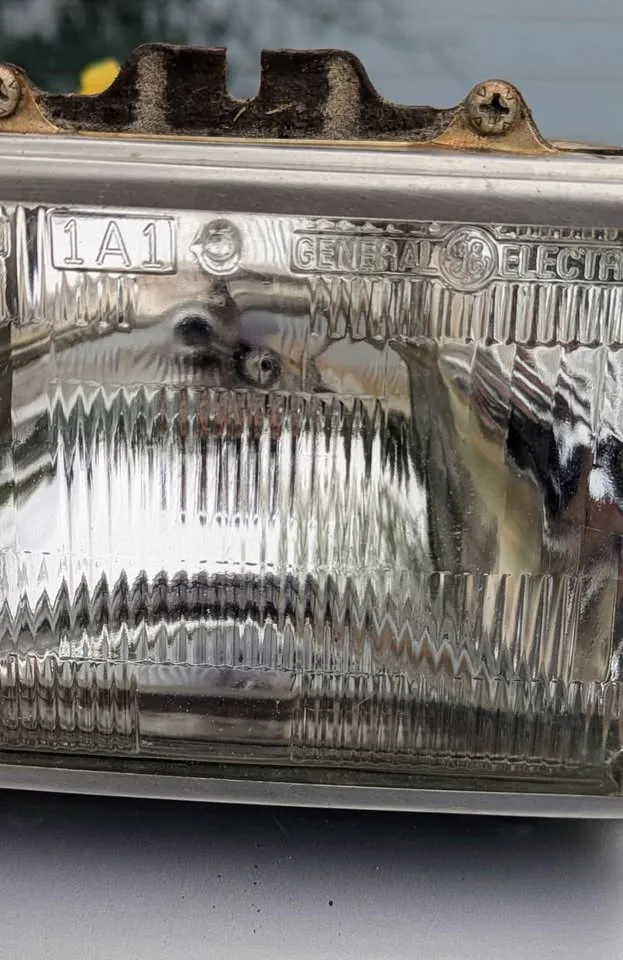 Vintage GE Sealed Beam Headlights (Pair) – 1A1 / 2A1 image indicator(5)