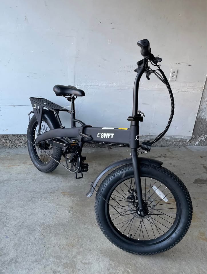 NEW! SWFT F.X 350W Foldable City EBike 40km Range MSRP $903 - photo 2