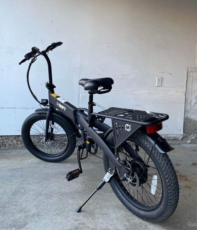 NEW! SWFT F.X 350W Foldable City EBike 40km Range MSRP $903 - photo 3