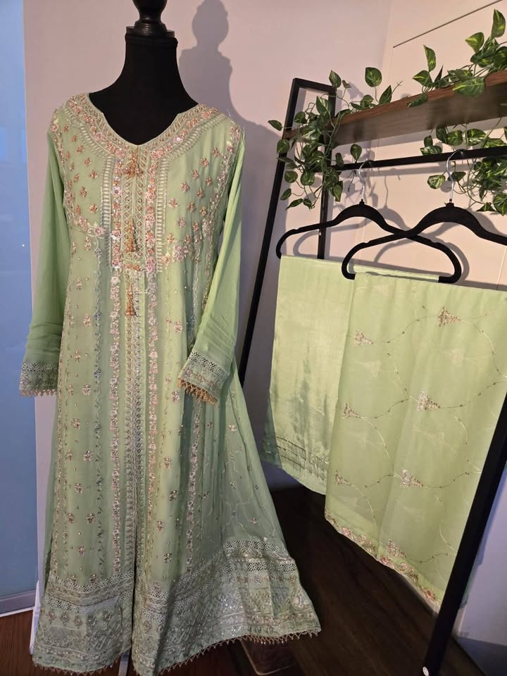 Pakistani Dresses Clearance Sale - photo 3
