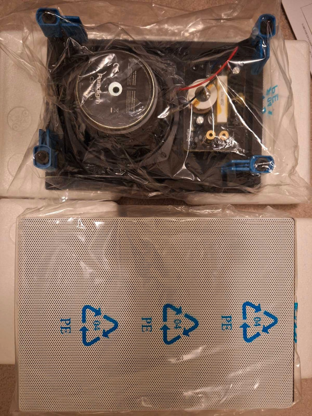 New pair of Paradigm CS _150V3 in wall speaker - photo 2