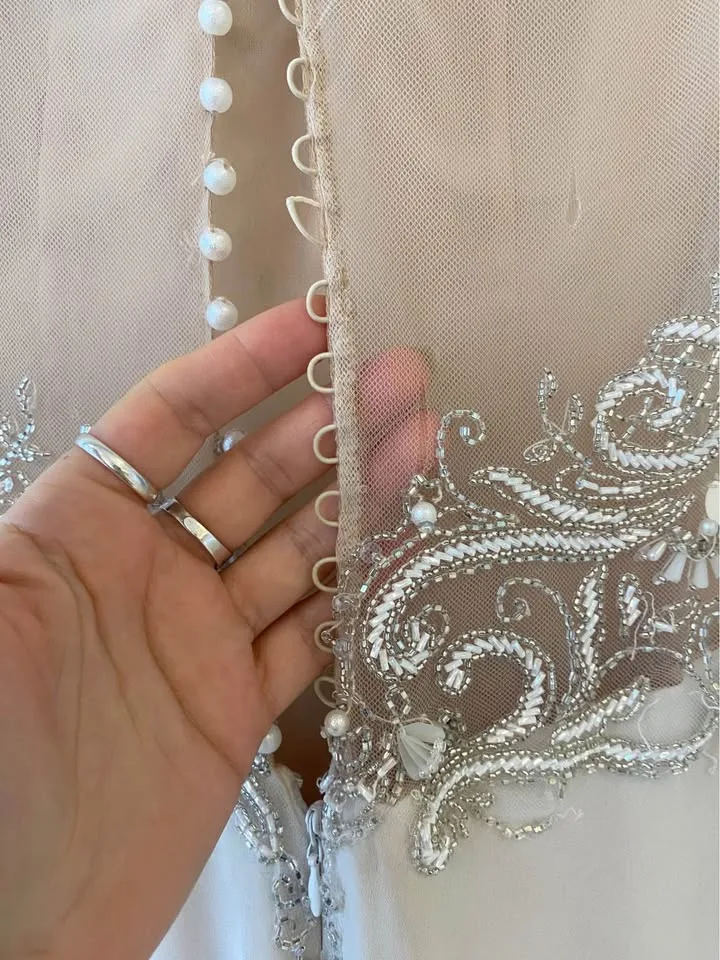 Wedding or graduation dress. image indicator(5)