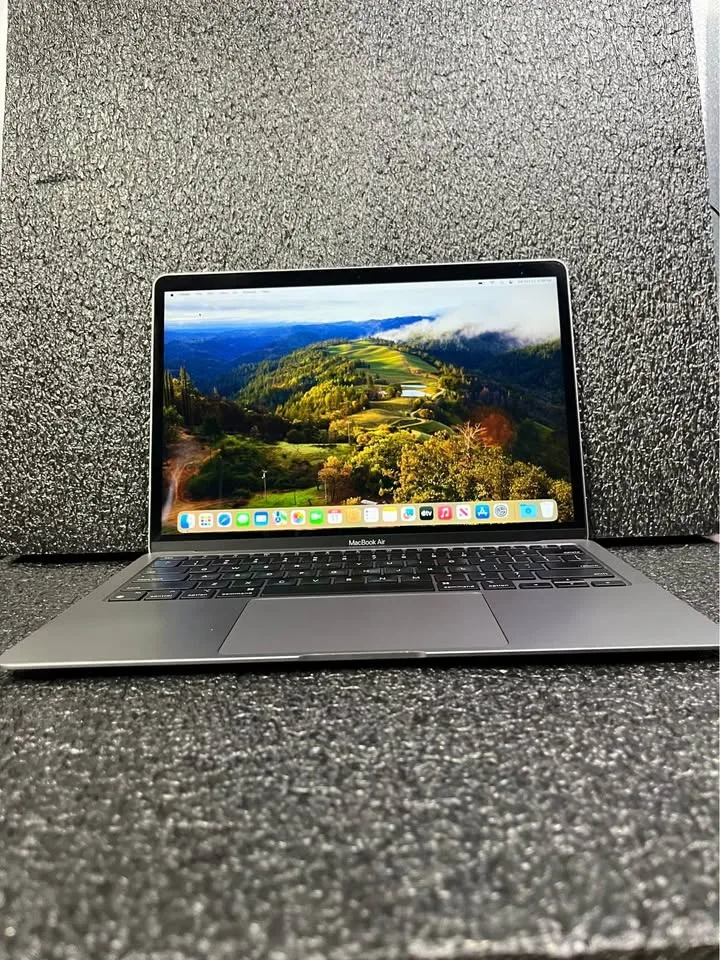 M1 MacBook Air 13” Excellent working condition image indicator(2)