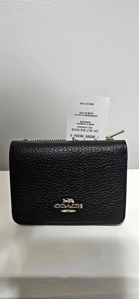 Coach card holder & wallet thumbnail