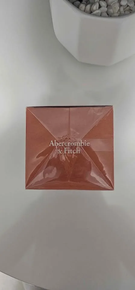 Abercrombie & Fitch parfume image indicator(2)