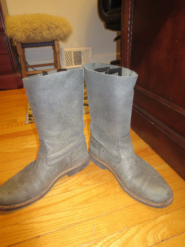 Roots Roll over Boots Grey Tribe Womens Size 8.5 - photo 3