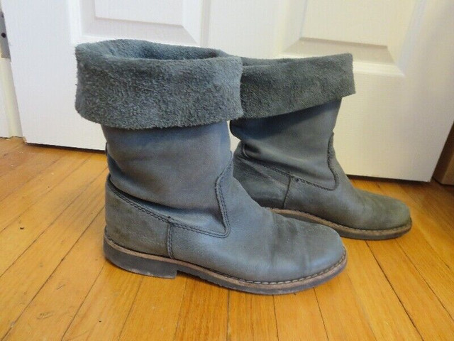 Roots Roll over Boots Grey Tribe Womens Size 8.5 - photo 4